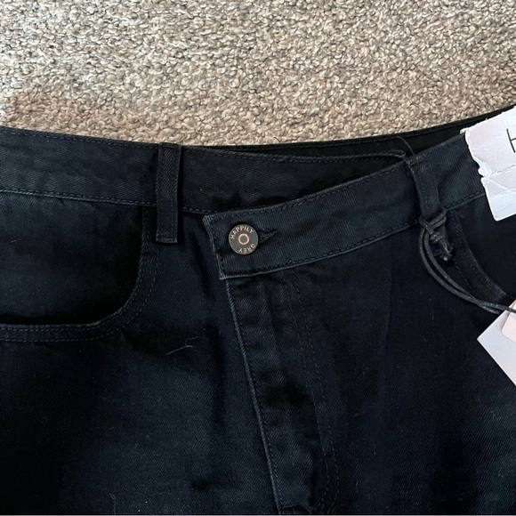 Happily Grey NWT Black Denim Midi Skirt With Slit, Size 5 - Picture 6 of 10